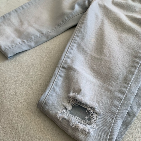 LEVIS SUPER SKINNY 710 RIPPED JEANS, LIGHT,SIZE 27 - Picture 3 of 9